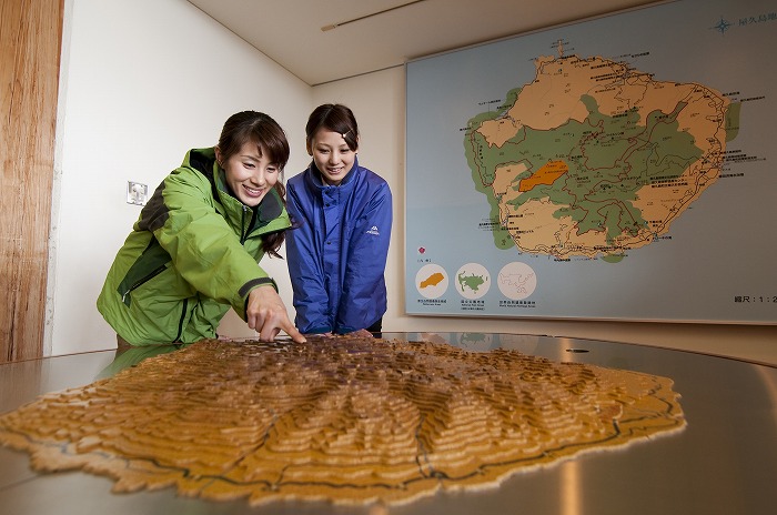 屋久島の地図と地形模型